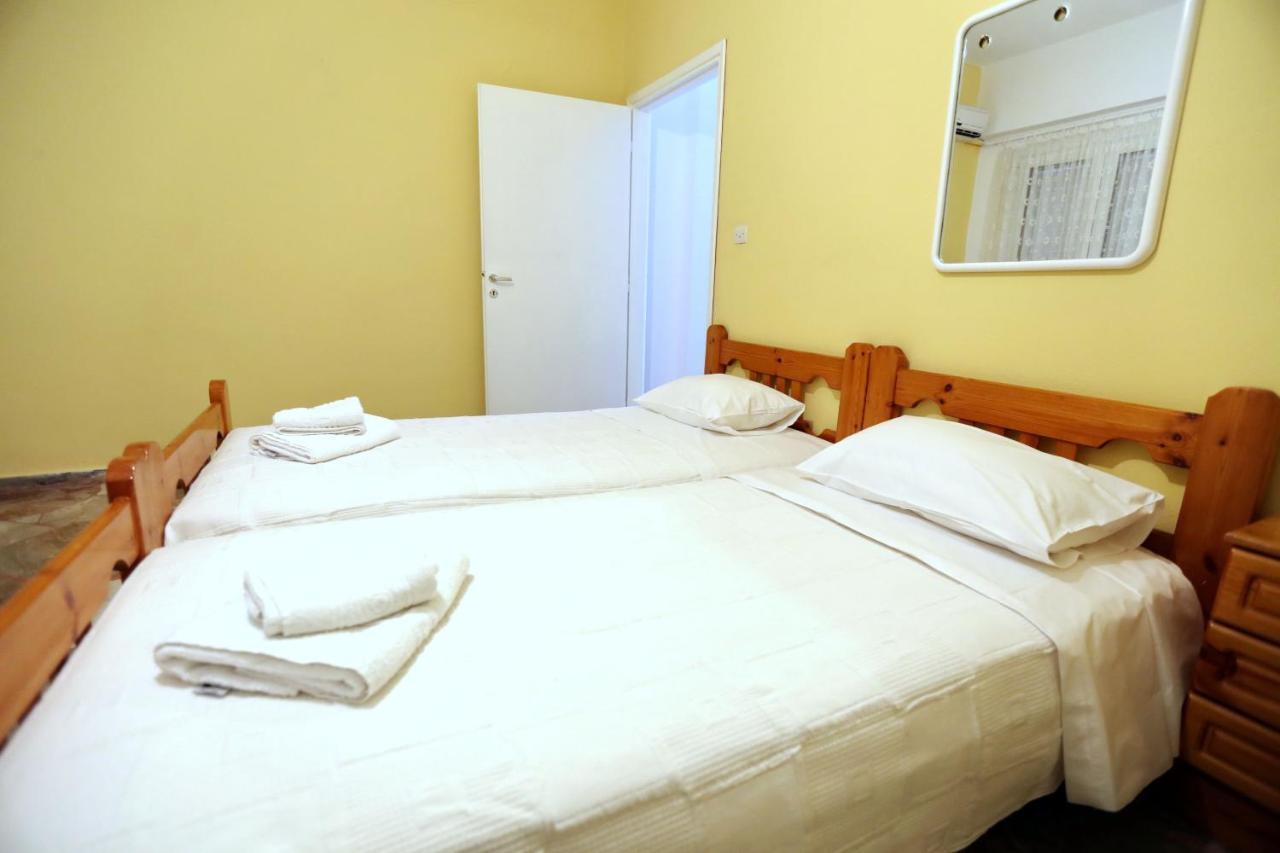Maria Apartments Asíni Buitenkant foto